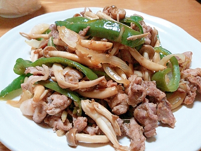 ご飯がススむ！肉野菜炒め☆