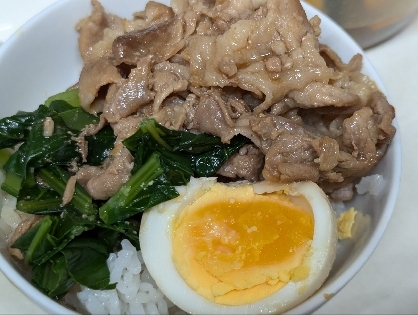 小松菜と豚こまの甘辛丼