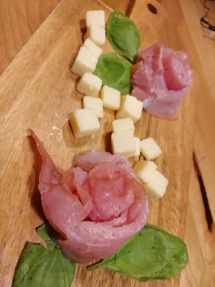 生ハムの薔薇の花の飾り切り お祝いおもてなしに レシピ 作り方 By ラムちゃん1224 楽天レシピ 生ハムの薔薇の花の飾り切り お祝いおもてなしに レシピ 作り方 By ラムちゃん1224 楽天レシピ