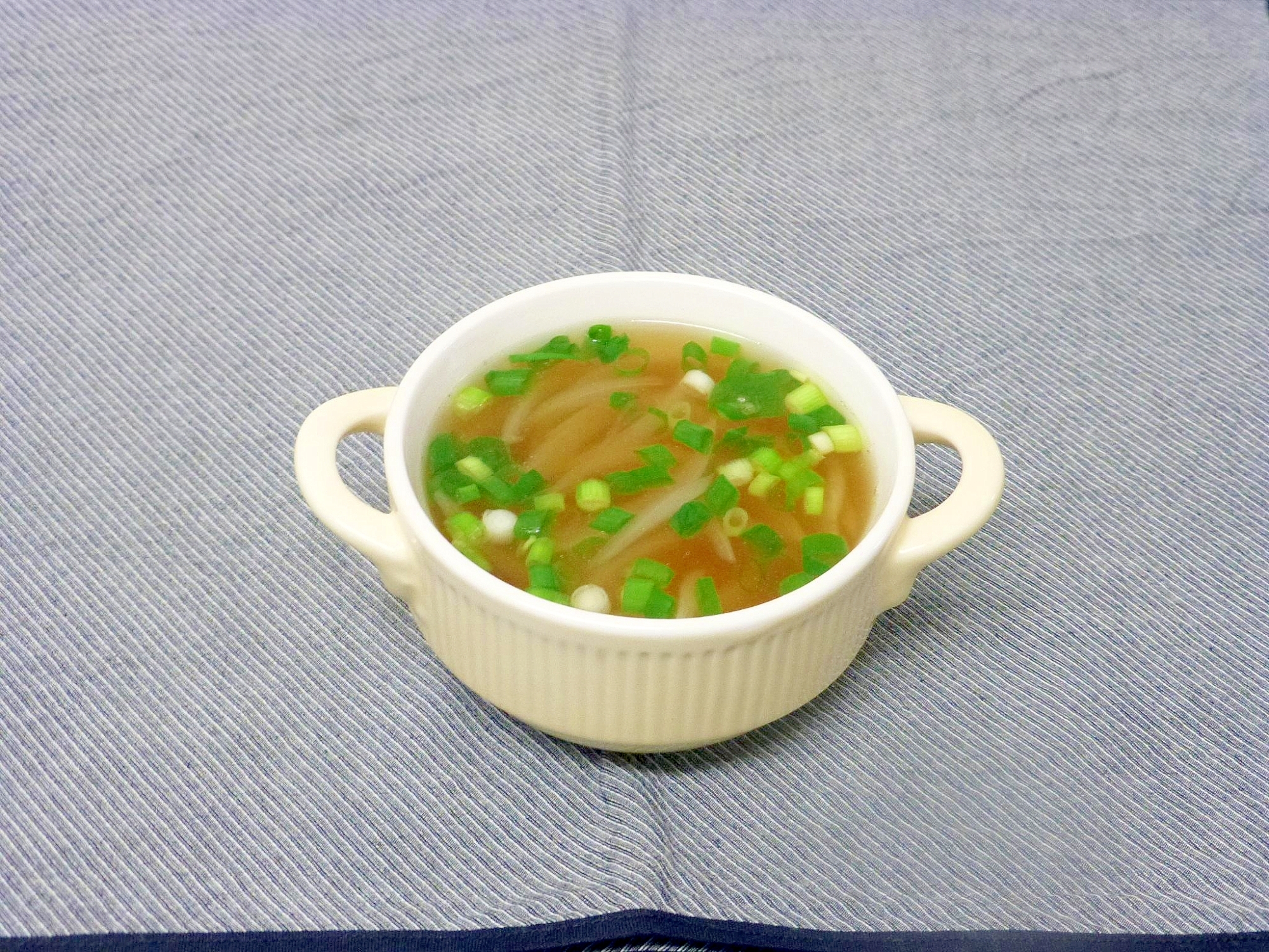 玉葱と小葱のスープ