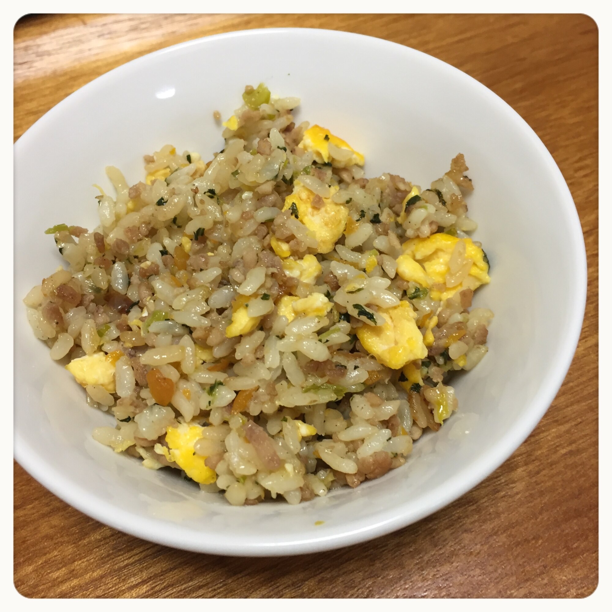 栄養満点 野菜を子供が食べてくれるチャーハン レシピ 作り方 By Momoco7354 楽天レシピ