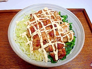 チキンの二色丼