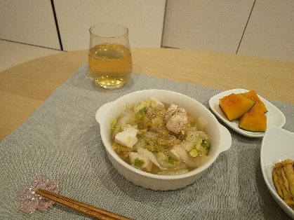 白菜と鶏肉のあったかスープ