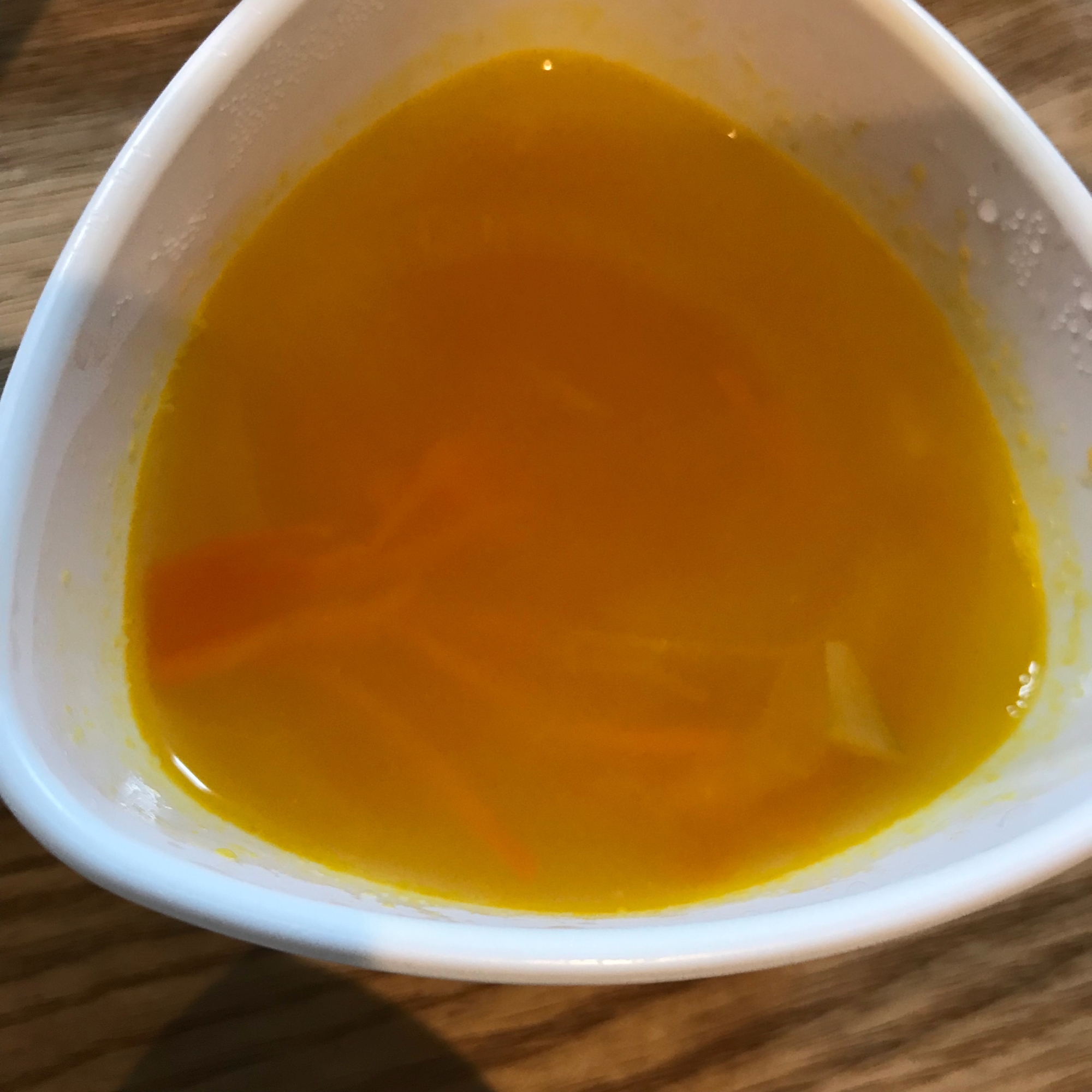 離乳食★人参と玉ねぎのコンソメスープ