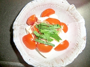 ミニトマトのせ豆腐