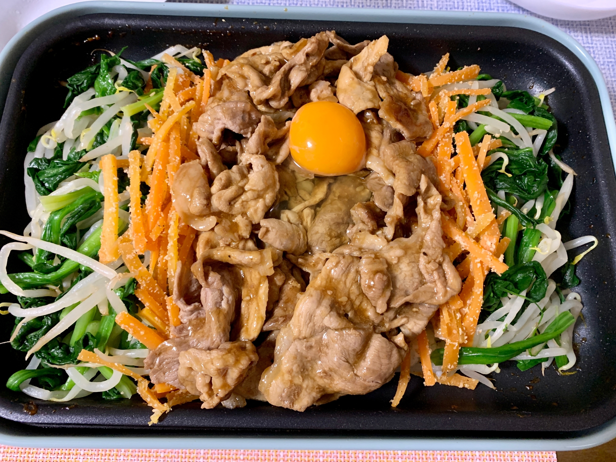 ホットプレートで 石焼き風ビビンバ レシピ 作り方 By Dchan E 楽天レシピ ホットプレートで 石焼き風ビビンバ レシピ 作り方 By Dchan E 楽天レシピ