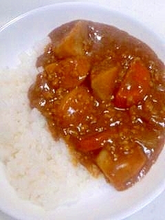 里いもとひき肉のカレー