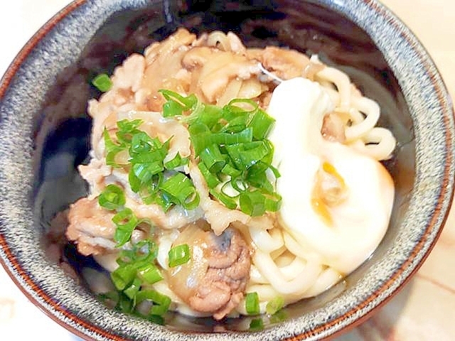 豚こまで！すき焼き風釜たまうどん♪