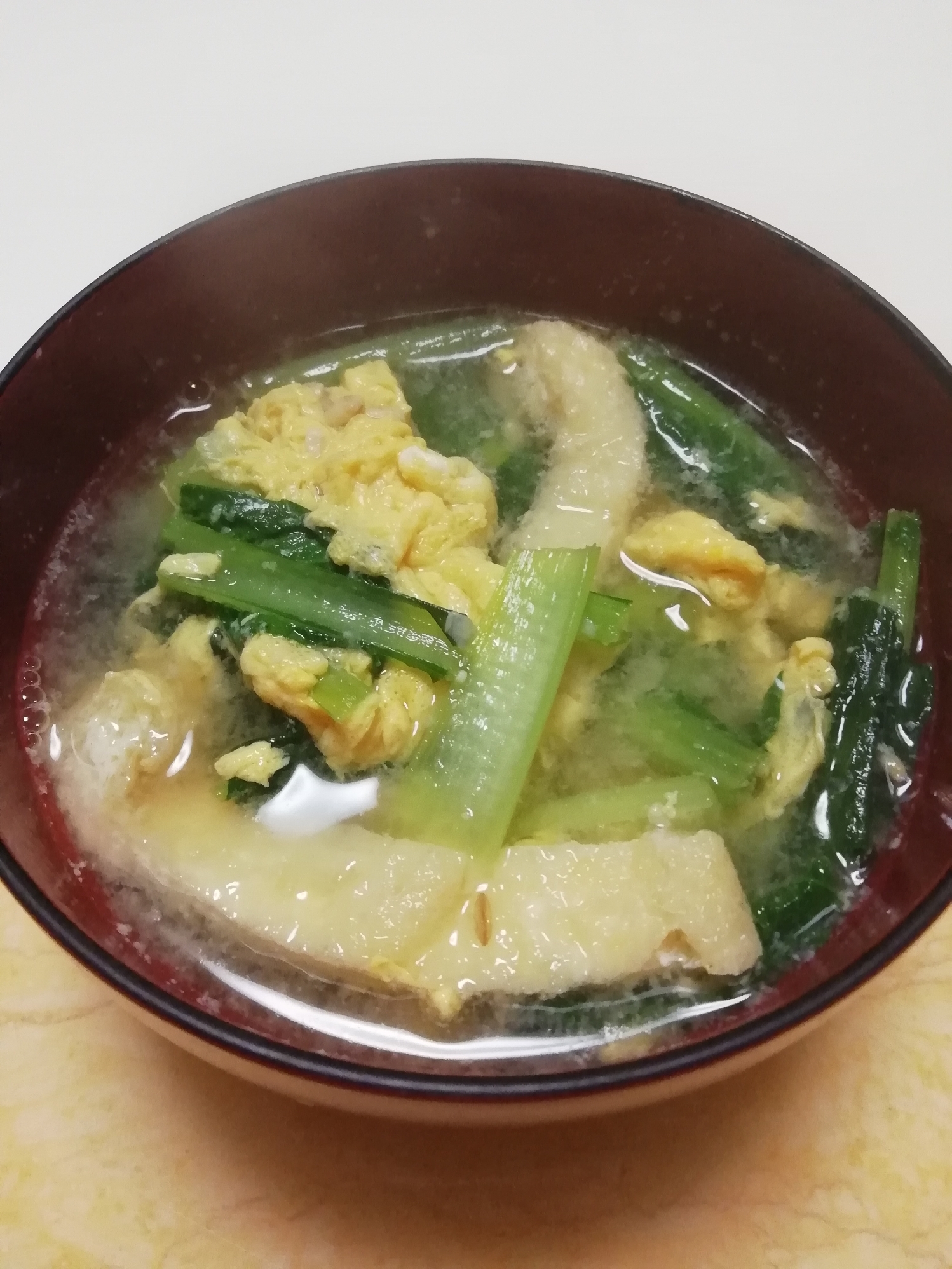 小松菜と油揚げの卵とじお味噌汁
