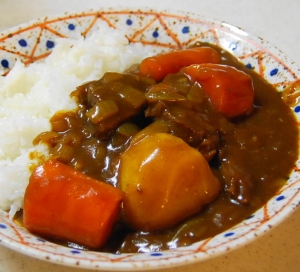 牛すね肉をしっかり煮込んだカレーライス