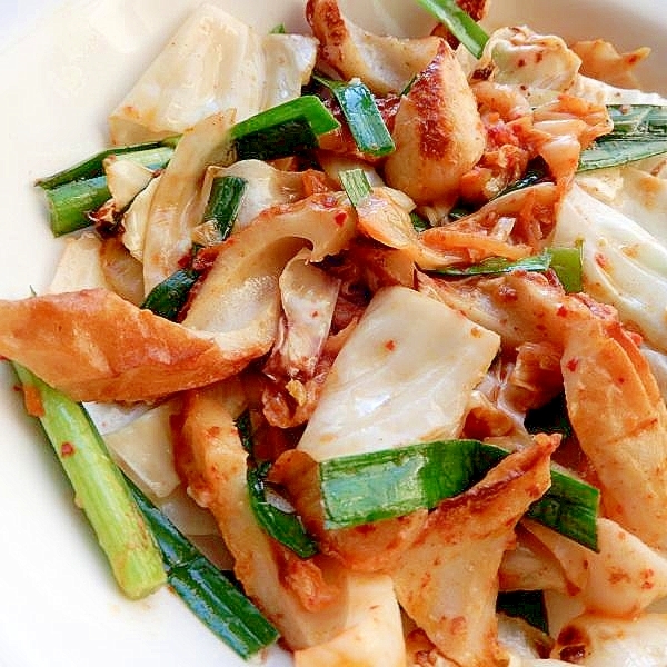 ５分で！くるりん竹輪❤キャベツ炒め♪（キムチ他）