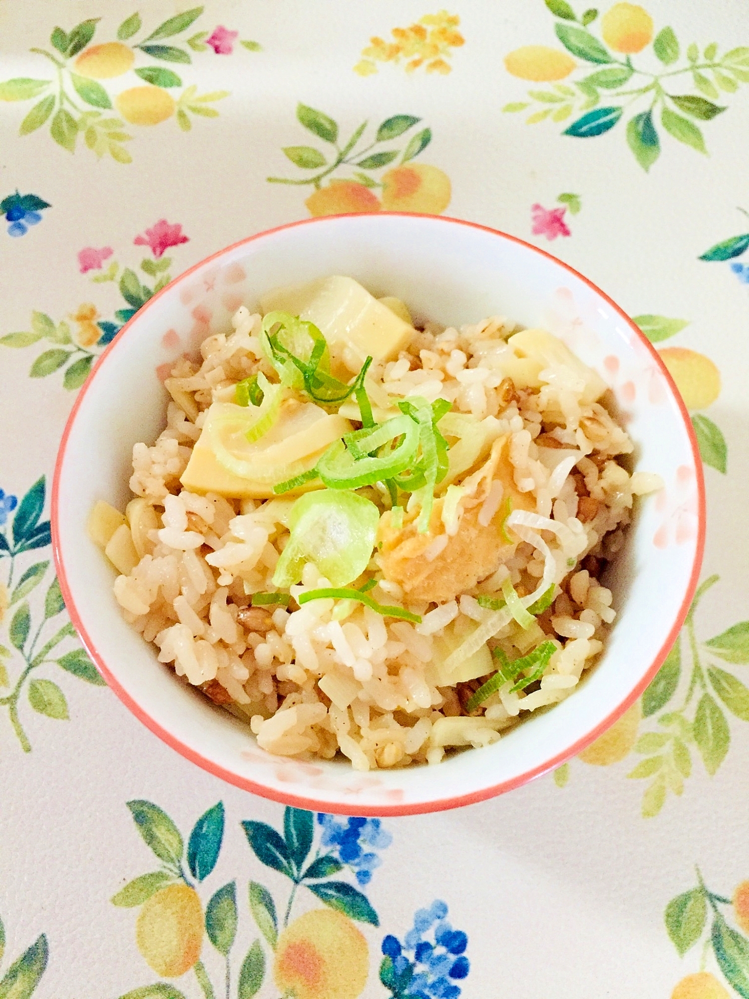 たけのこと油揚げの炊き込みご飯