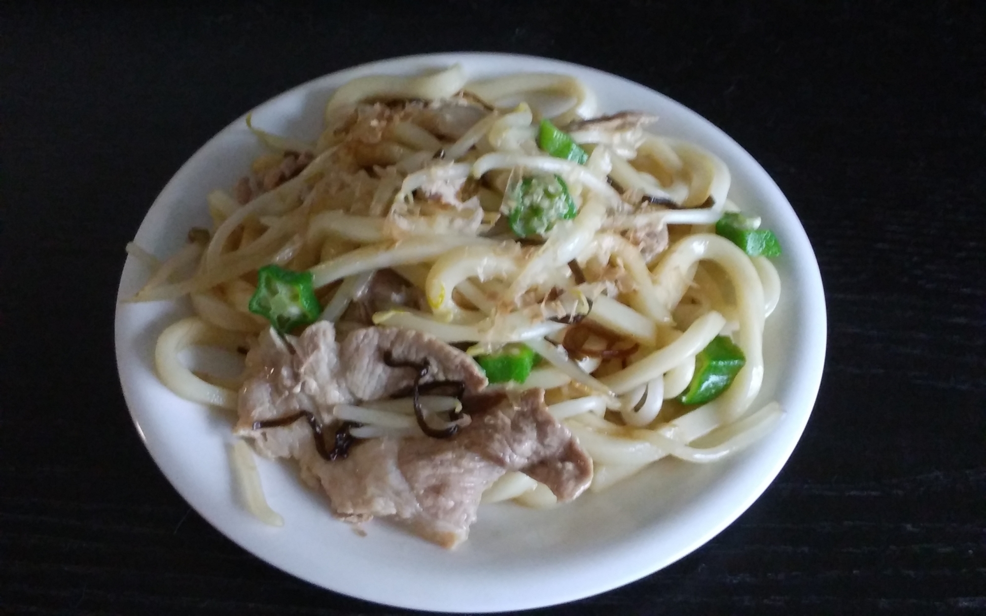 簡単しょうゆ味！焼きうどん