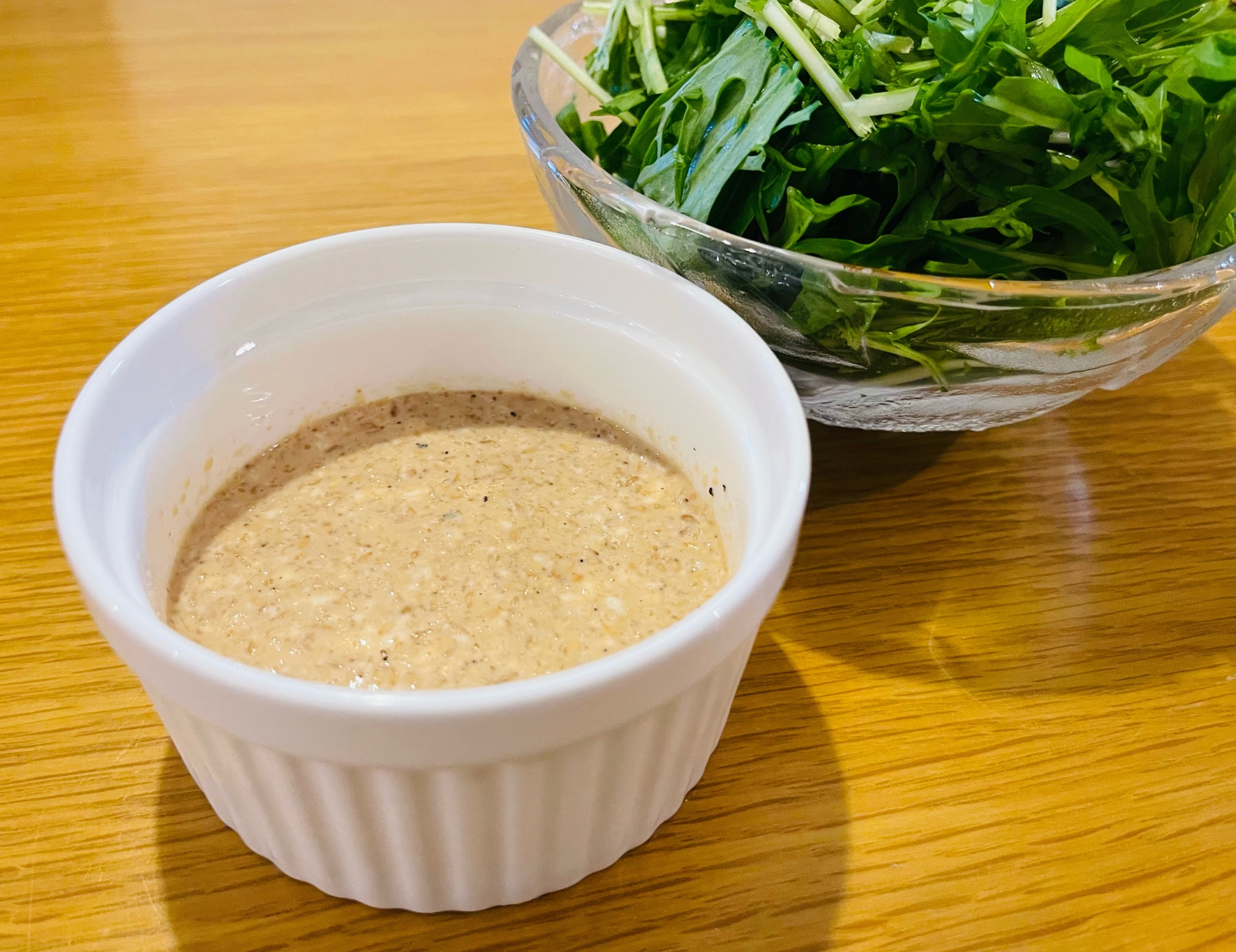 家にある調味料で作る！自家製ごまドレッシング