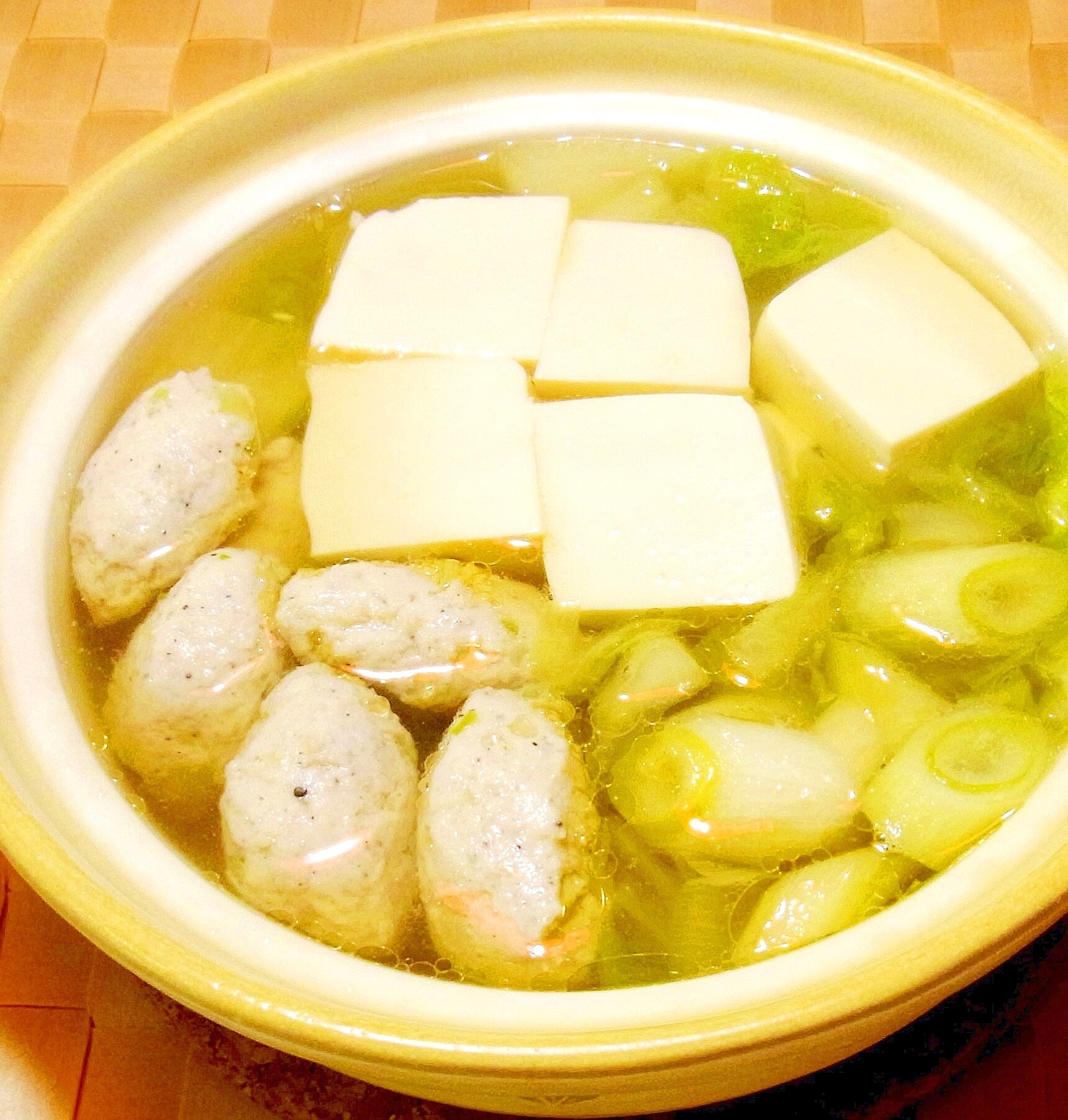 【鍋たん】 鍋まつり® 鶏だんご・水餃子シリーズ | 商品案内 | 日本ピュアフード