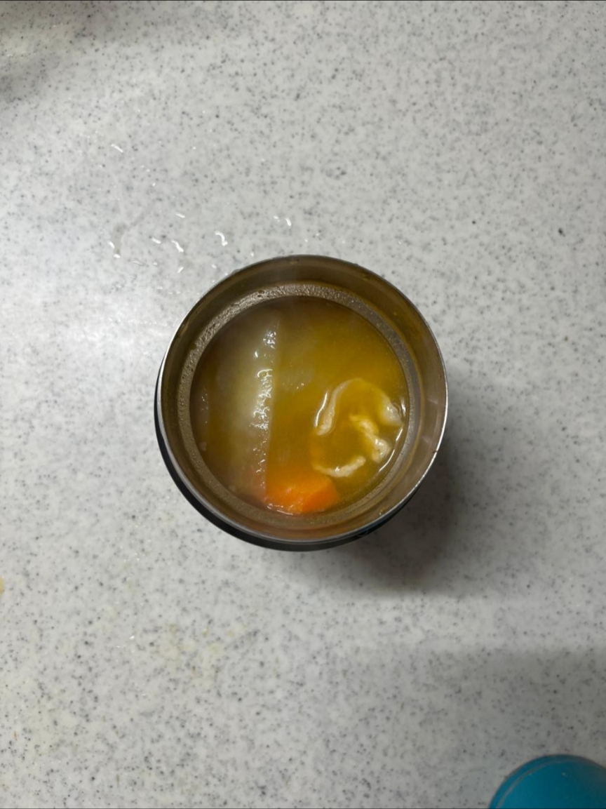 人参と豚肉のカレースープ