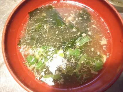 ゆで豚の煮汁でリメイク☆シンプル新わかめスープ
