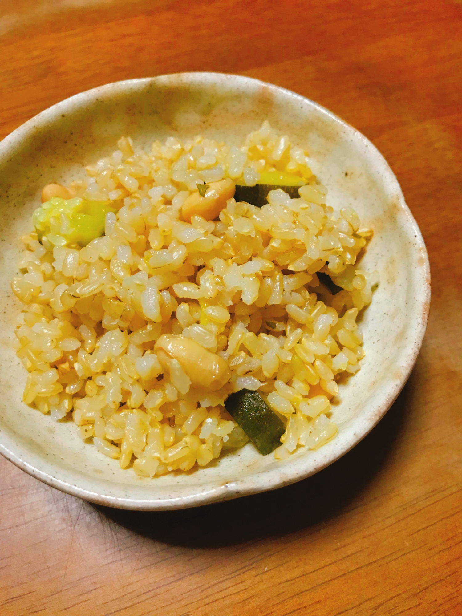 ズッキーニと豆のカラシ醤油炊き込みご飯