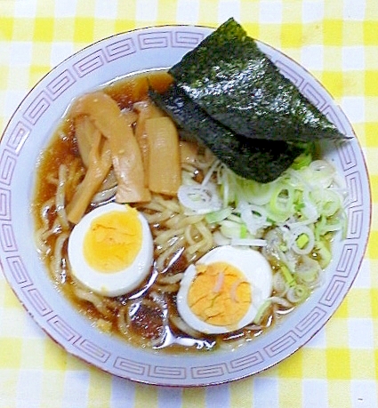 横浜の製麺所のラーメン