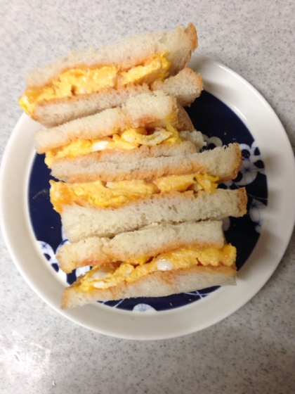 とろ～りチーズと卵のオーロラサンドイッチ