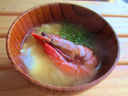 ひと味違う焼き海老だし味噌汁 1度で2度美味しい レシピ 作り方 By にゃんきちまる 楽天レシピ