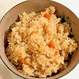 ちょっと残った大根とにんじんの煮物で　炊き込みご飯