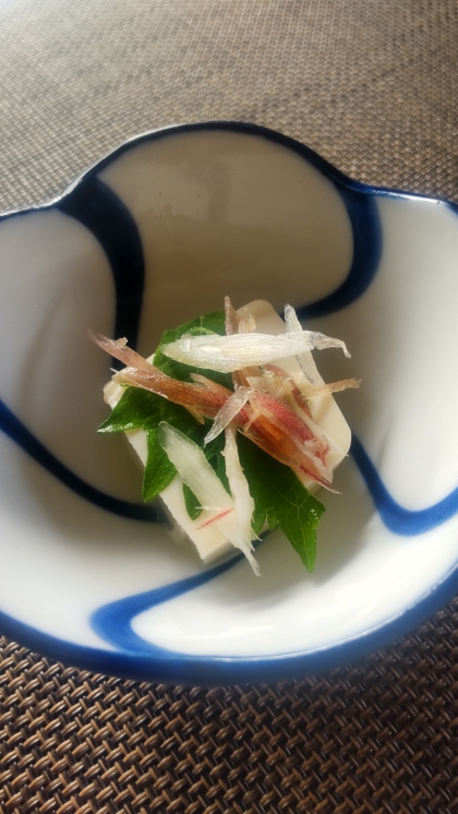 薬味の香り冷奴ෆ˚*