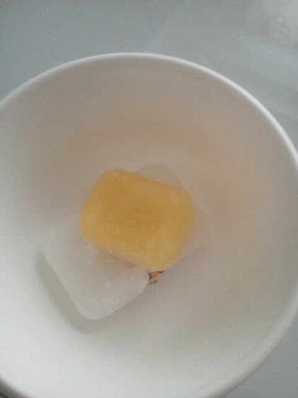 ペーストにして、製氷皿で冷凍してます！
これをレンジでチンして、さつまいもがゆにしてまーす★