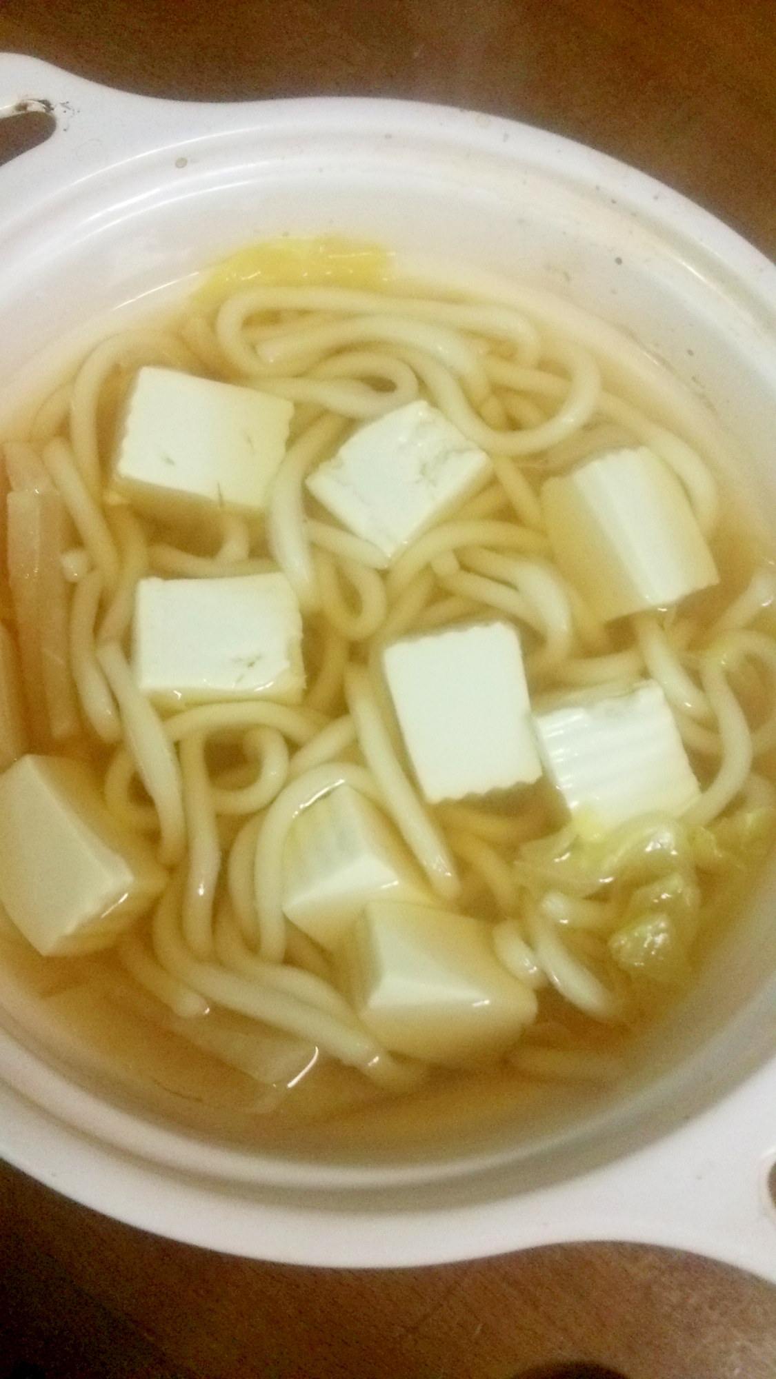 一人シンプル鍋、豆腐と大根とキャベツですうどん