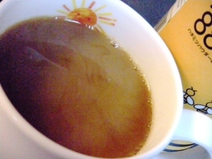 ドリップコーヒーにミルクたっぷりで作りました～^m^♪
蜂蜜の優しい甘みにバニラの香りがピッタリですね☆
美味しく頂きましたヽ(^。^)ノ♡
