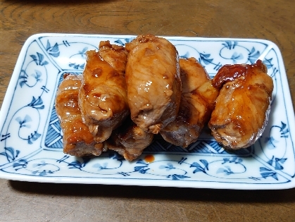 余った餅の消費に♪餅肉巻きの照り焼き