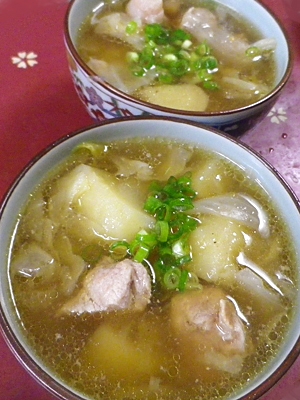 豚角切り玉ねぎキャベツスープ