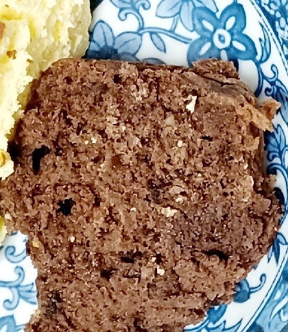 ミロとアーモンドの蒸しパン
