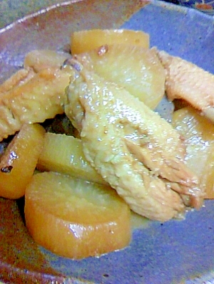 大根と手羽先煮込みー大根の美味しい季節ももうすぐ)