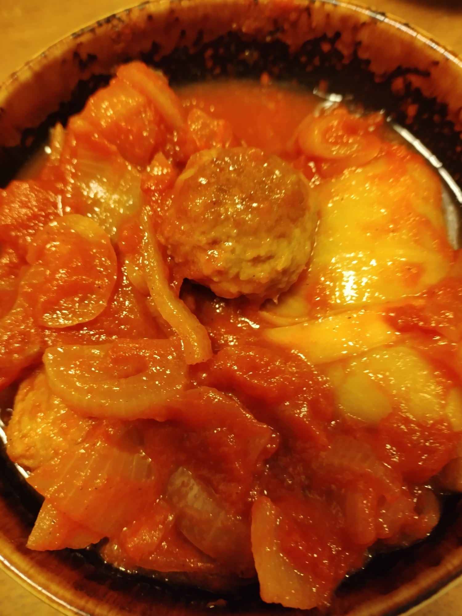 肉団子とロールキャベツのトマト煮込み