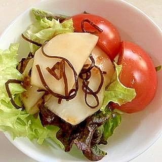 蕪とトマトとサニーレタスの塩昆布サラダ