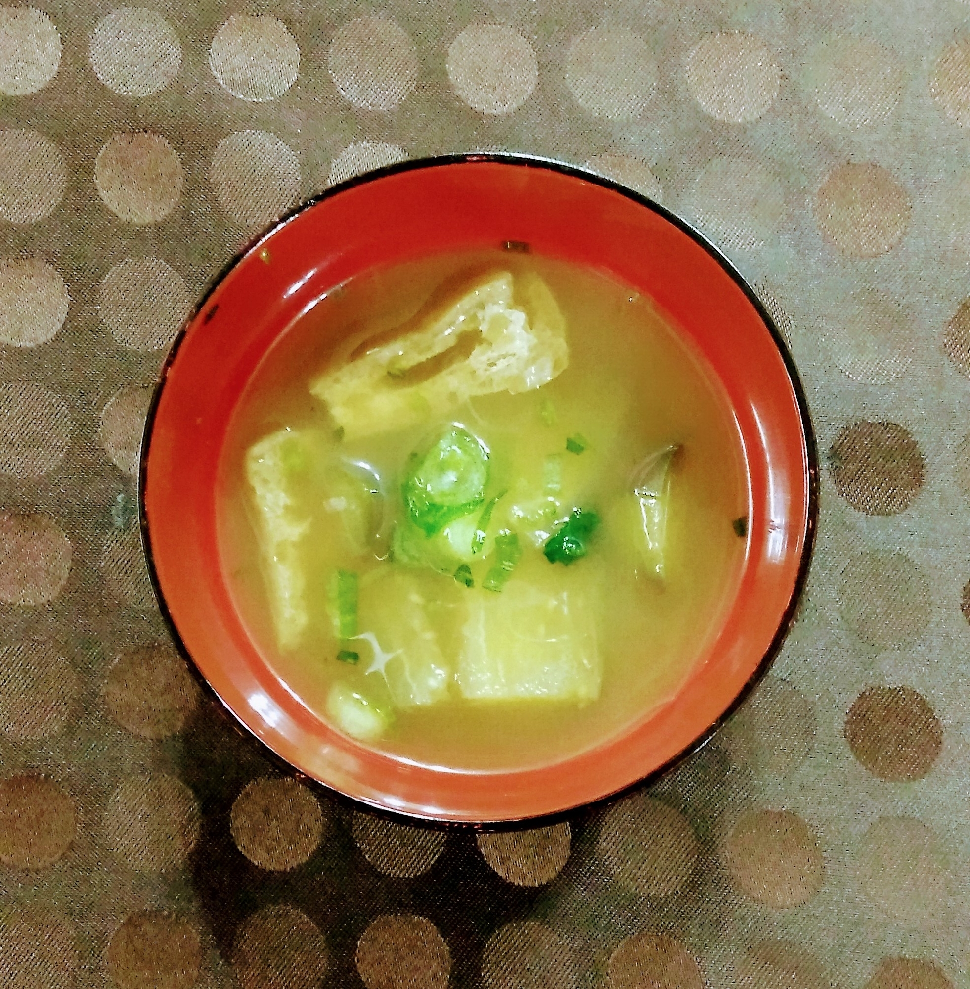 ナスと油揚げの味噌汁