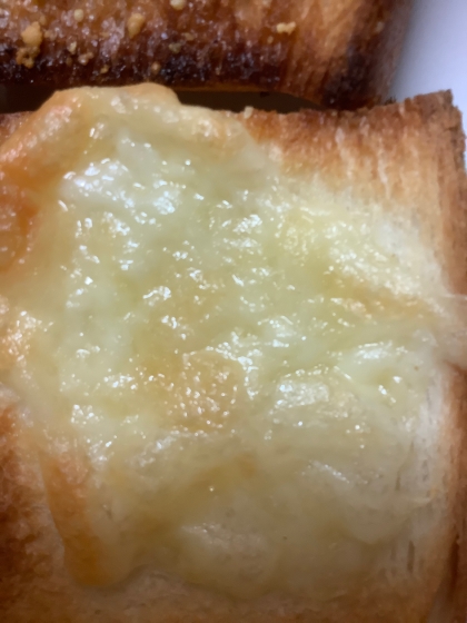 フライパンで☆カリカリバターチーズトースト