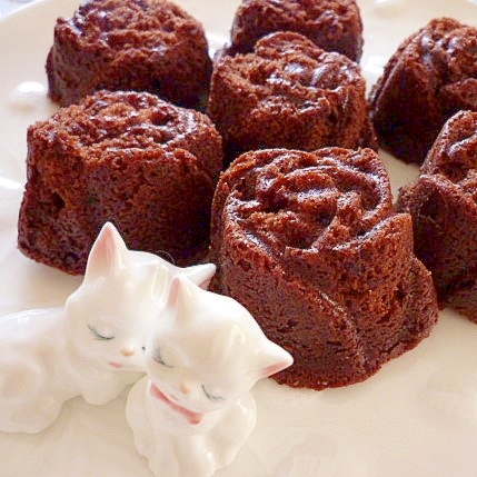 最も好ましい チョコレート ケーキ 洋酒 写真で食べ物やケーキのコレクション