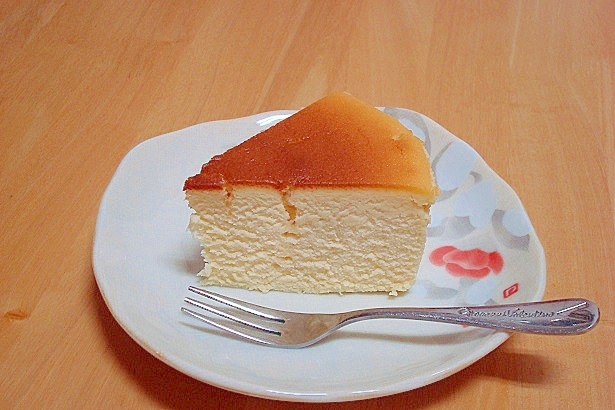 卵2個でもしっかり膨らむスフレチーズケーキ