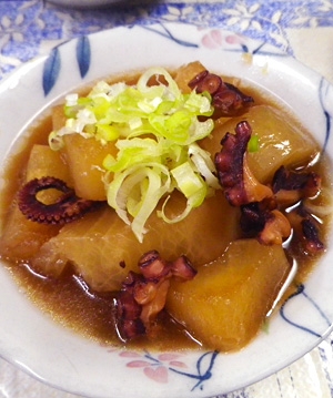 大根タコの怠慢麺つゆ煮