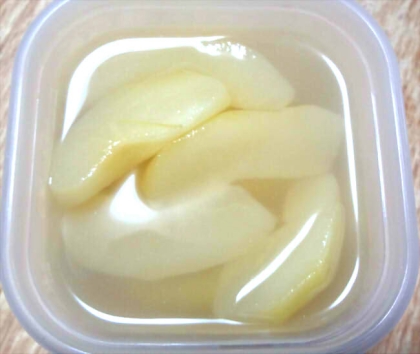 ワインなしで洋梨のコンポート