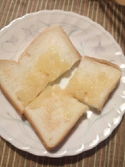 食パンでいただきました。簡単で美味しかったです。