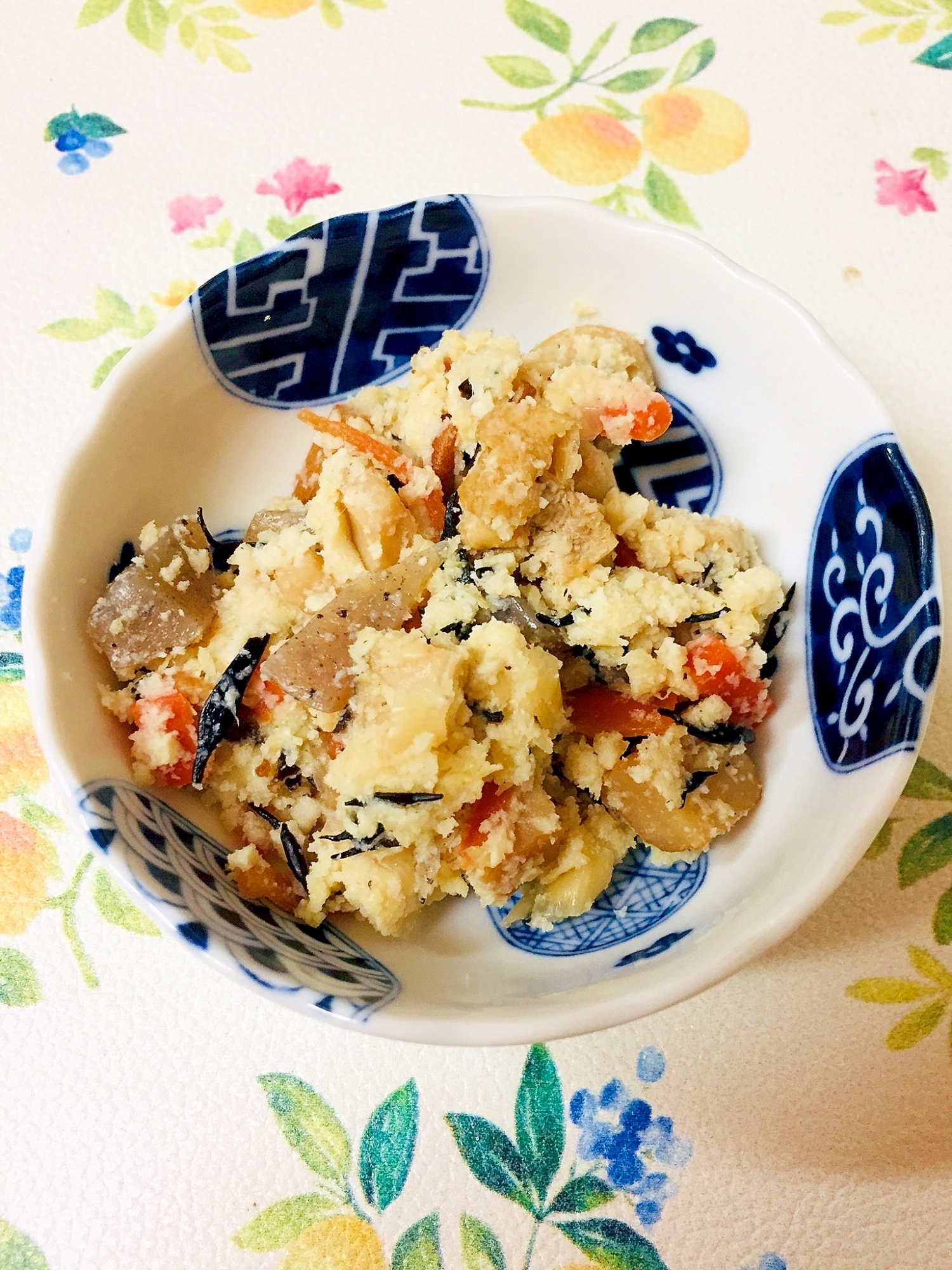 ひじき入りの卯の花の煮物