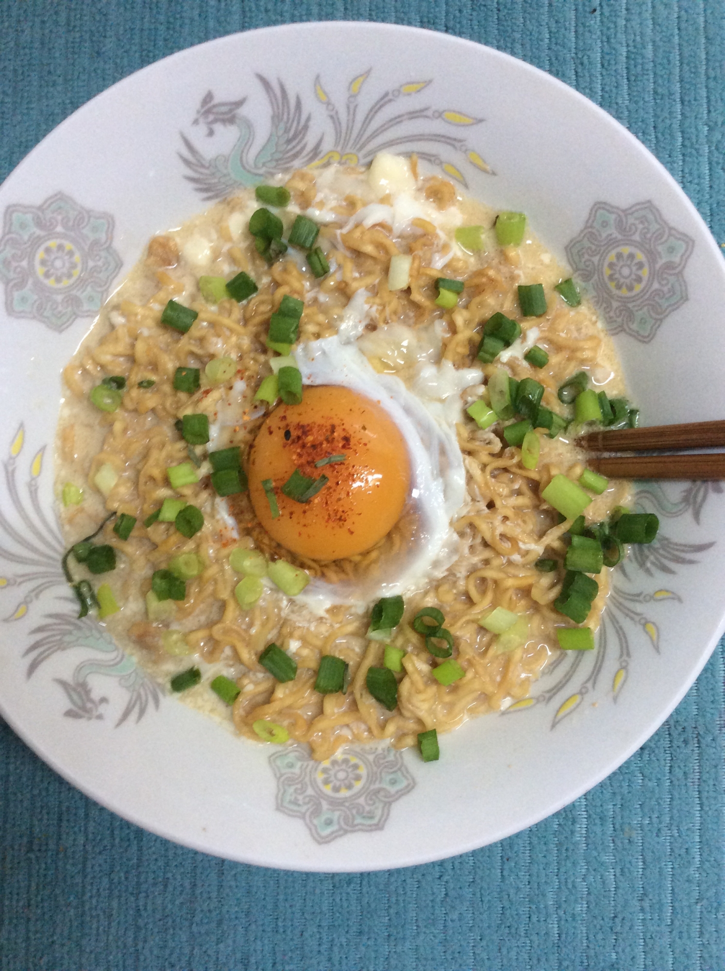 味噌マヨ♪チキンラーメン