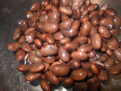 ダイエッタァ～　圧力鍋で蒸し黒豆