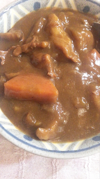 新玉ねぎとしめじのチキンカレー