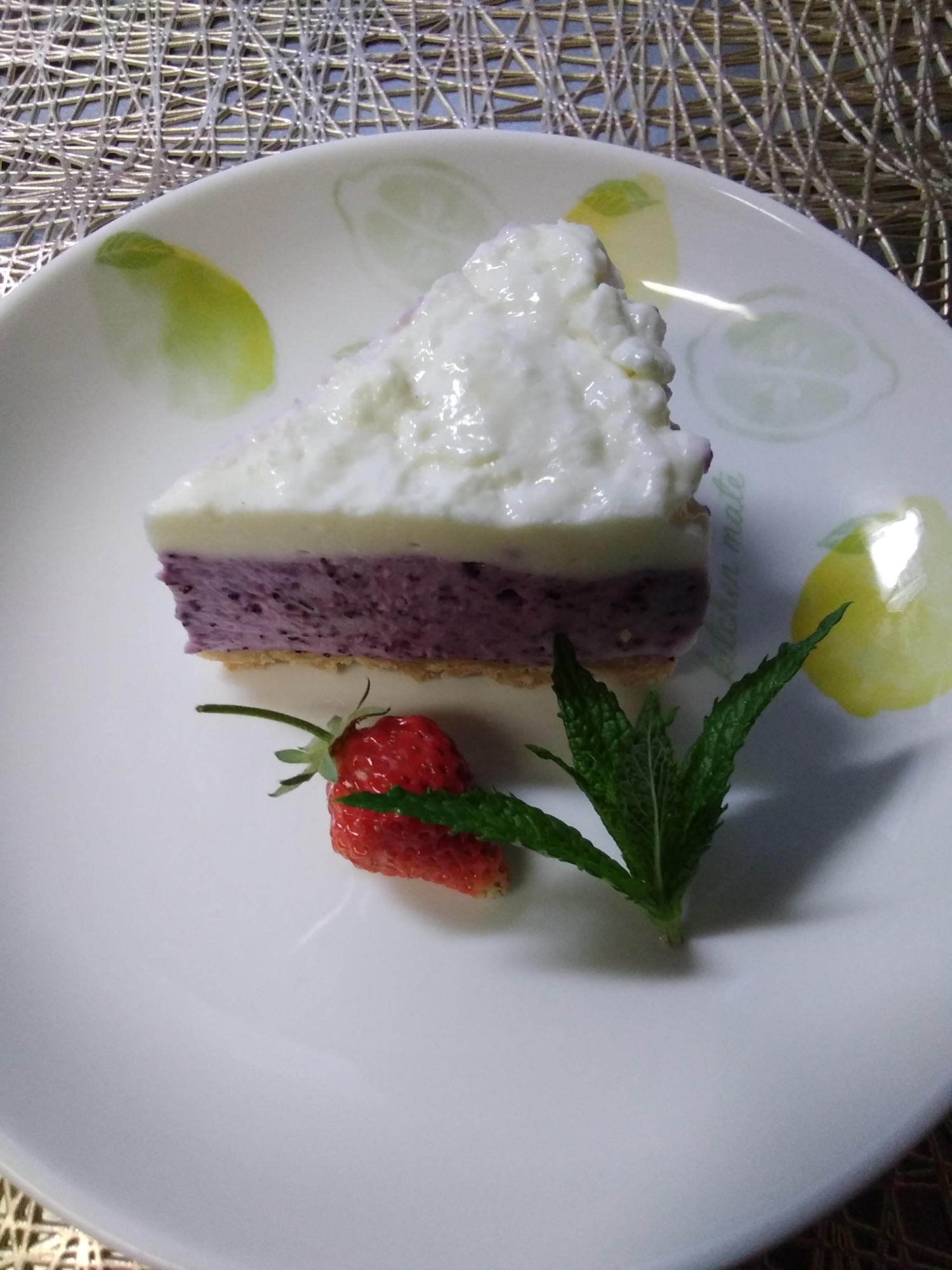ブルーベリーレアチーズケーキ