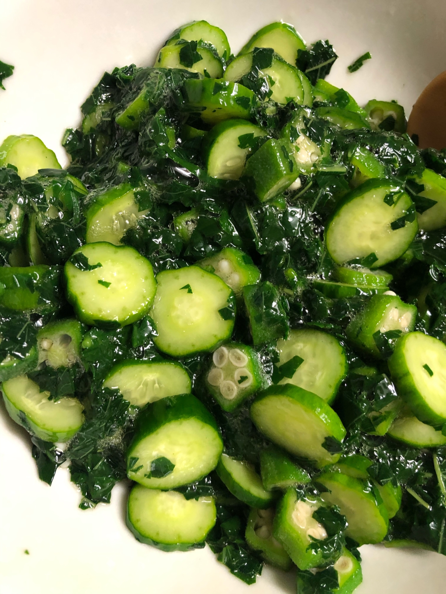 オクラときゅうりとモロヘイヤのめんつゆサラダ