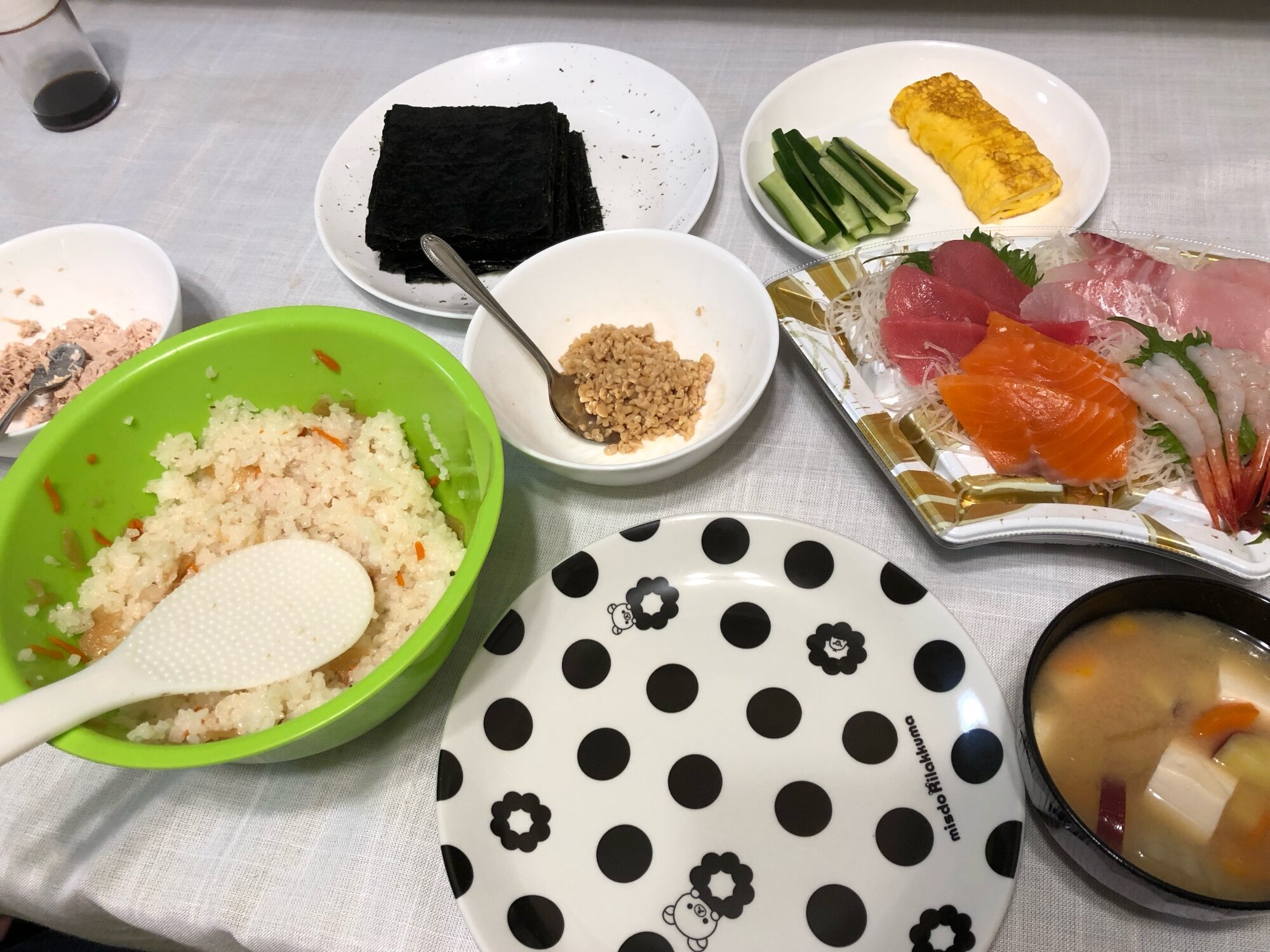 ちらし寿司の素で手巻き寿司パーティー レシピ 作り方 By ズボラでもおいしいごはんが食べたい 楽天レシピ